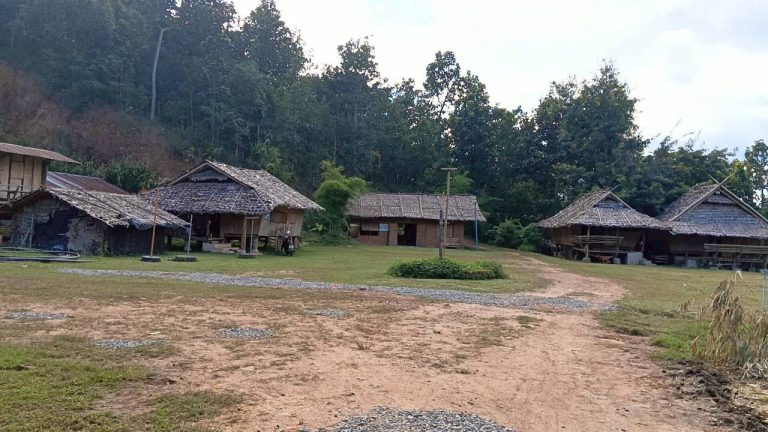 LINE_ALBUM_บ้านชนเผ่า_251024_7