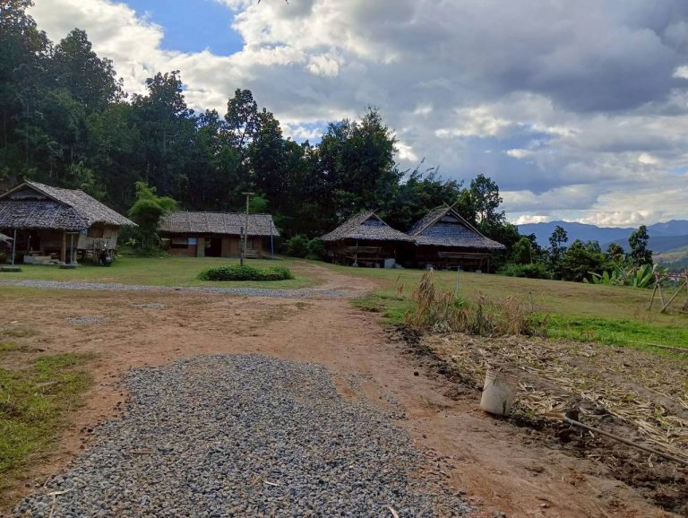 LINE_ALBUM_บ้านชนเผ่า_251024_9