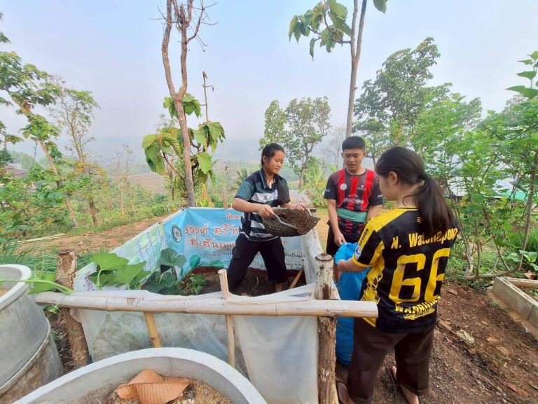 LINE_ALBUM_แปลงเกษตร3_260505_41